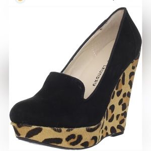 NWOB Chinese laundry wedge leopard shows size 7.5